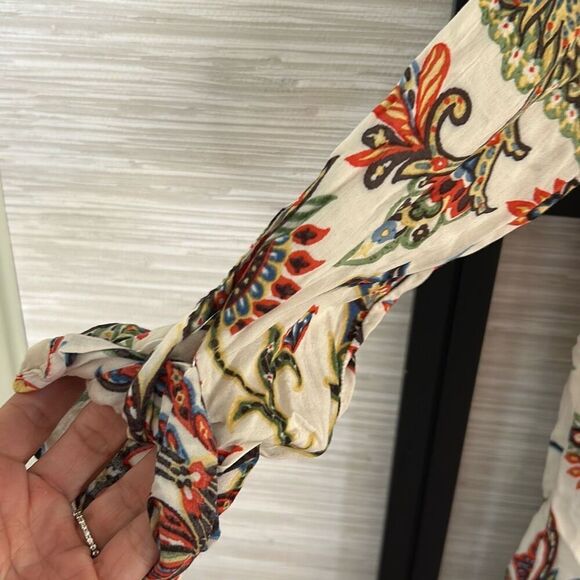 Zara beige ethnic print blouse size XS - Picture 2 of 5